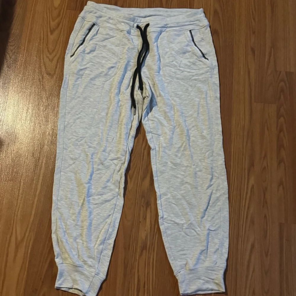 Calvin‎ Klein Women’s Light Gray Joggers Sweatpants Size M Sporty Cozy Lounge